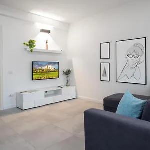 Apartment24 , Colle Val D'Elsa Italia