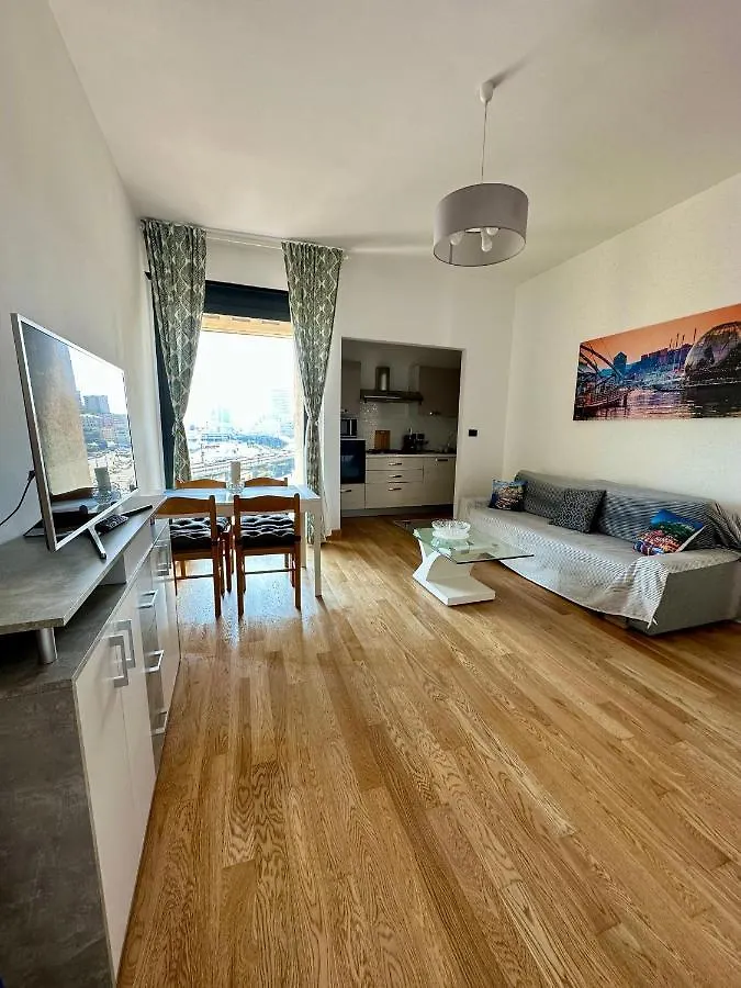 Due Passi Dal Porto Apartment Genoa