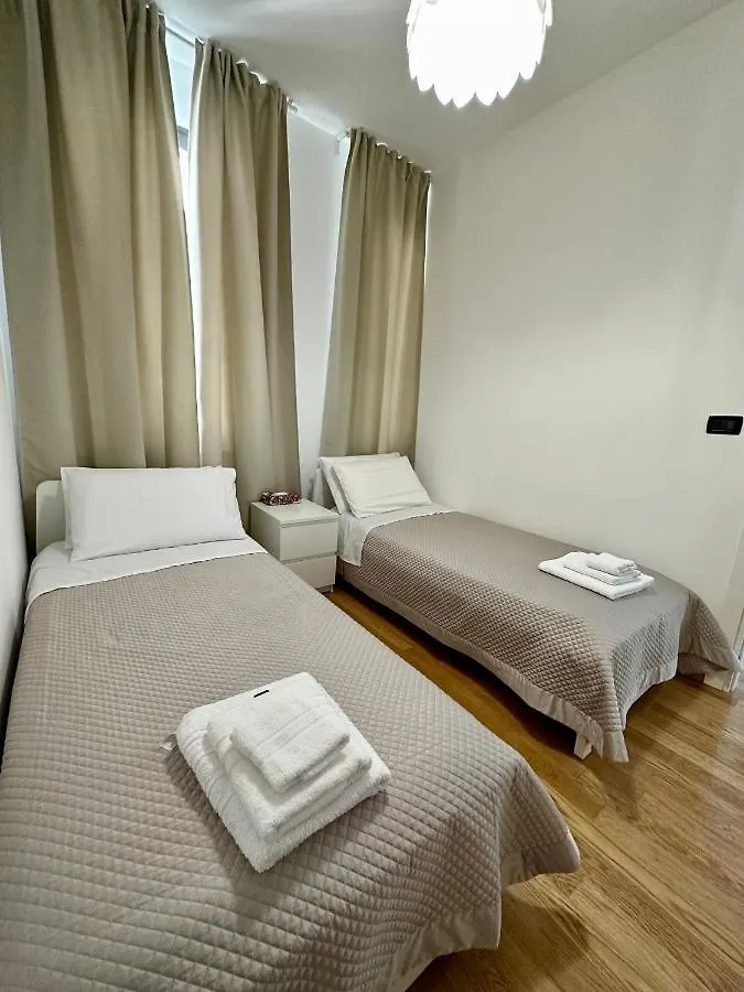 Due Passi Dal Porto Apartment Genoa Italy
